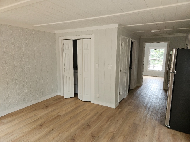 Photo - 910 Backwoods Rd