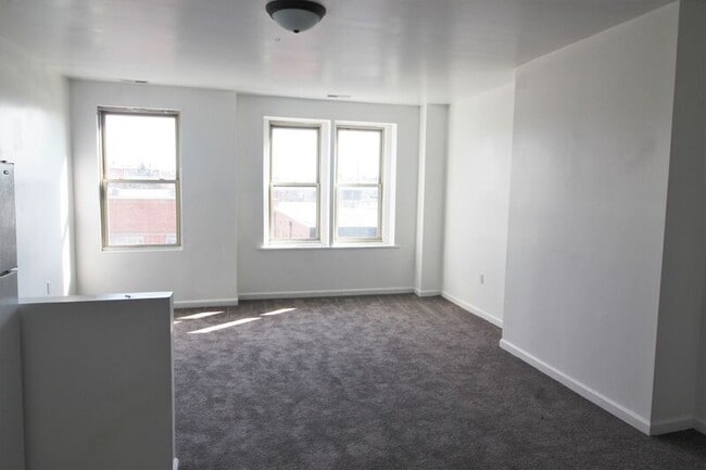 Photo - 2516 N Charles St Unit #2