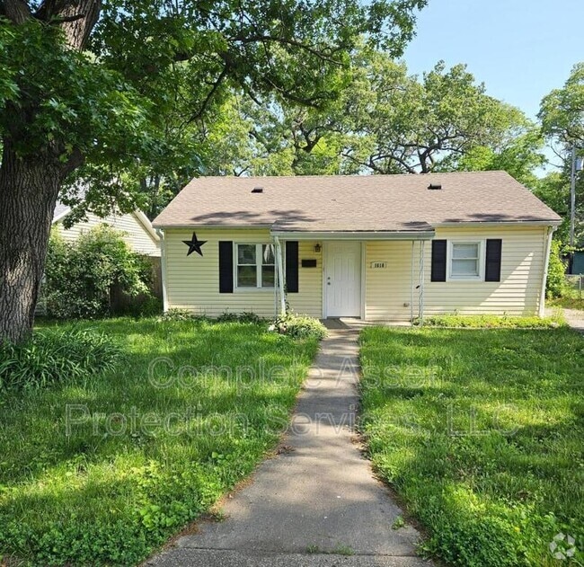 Building Photo - 1610 E 28th Ave Rental