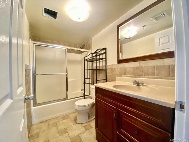 259 Glen Cove Ave Unit 255