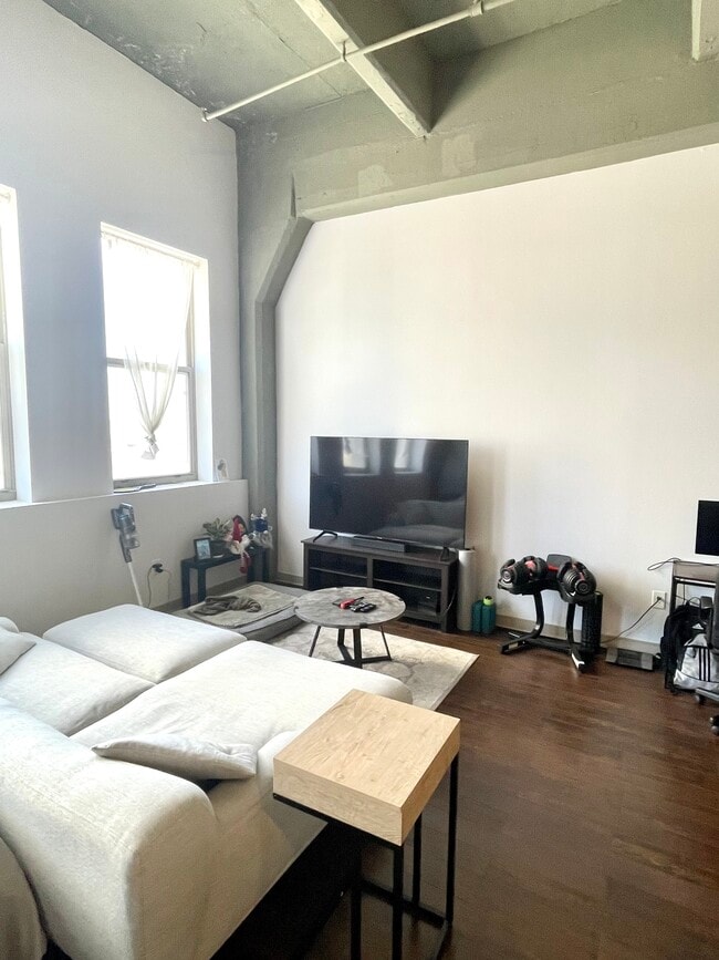 Photo - 511 N Broad St Unit 1003