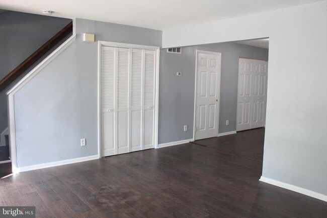 Photo - 127 Higgins Dr