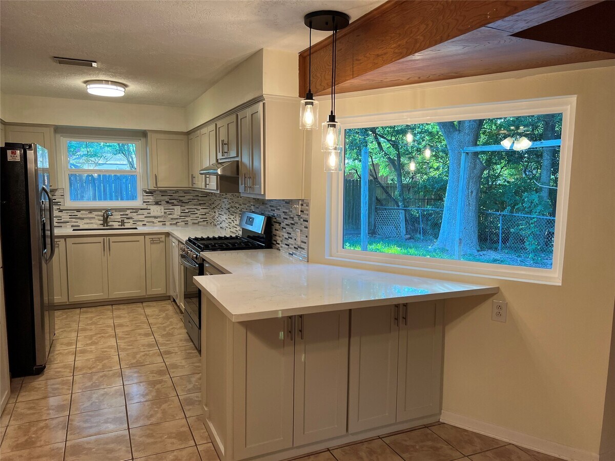 Photo - 8110 Bob White Dr