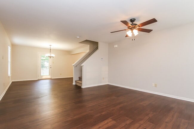 Photo - 1351 Brooks Dr