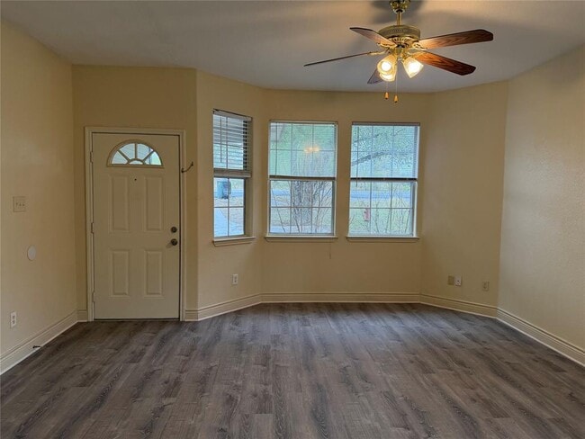 Photo - 1814 State Hwy 95