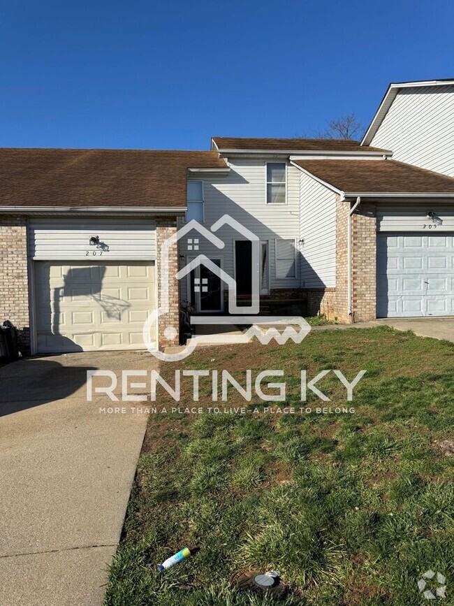 Building Photo - 2 Bedroom, 1.5 Bath Updated Townhome in th...