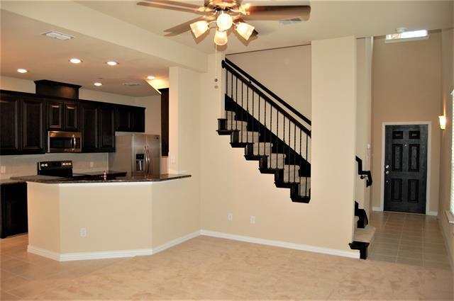 Photo - 142 Barrington Ln