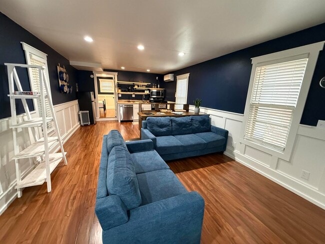 Photo - 328 Franklin St