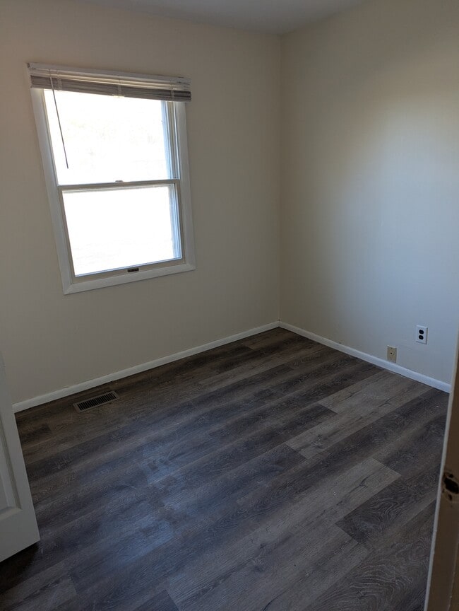 Photo - 910 S Duncan Rd