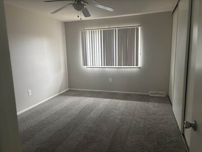 Rivercrest Apartments
