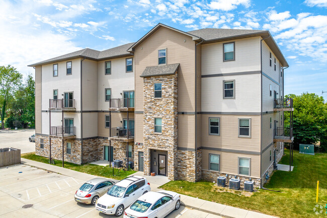 The Heights at Lincoln Swing - The Heights at Lincoln Swing