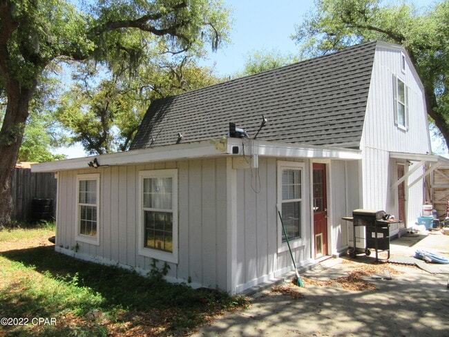 Photo - 1113 Arthur Ave