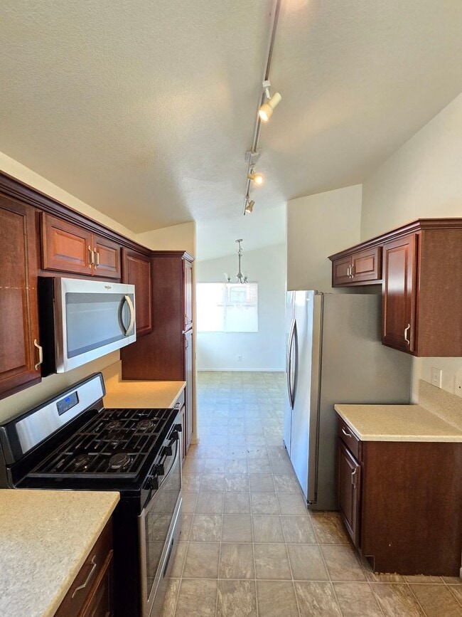 Photo - Beautiful 4-Bedroom / 2-bathroom Single-Family Home for Rent