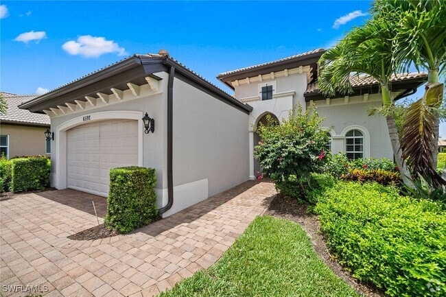 Building Photo - 6597 Caldecott Dr Rental