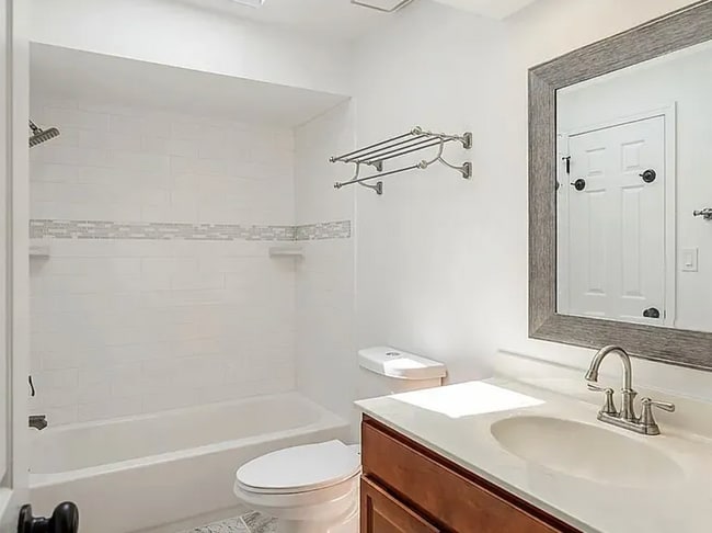 Photo - 804 Timber Oaks Rd