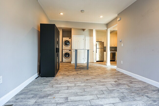 Photo - 79 Linden St Unidad 1