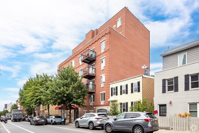 257 15th Street