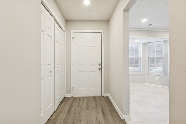 Photo - Hampton Townhouse-Move in Quick