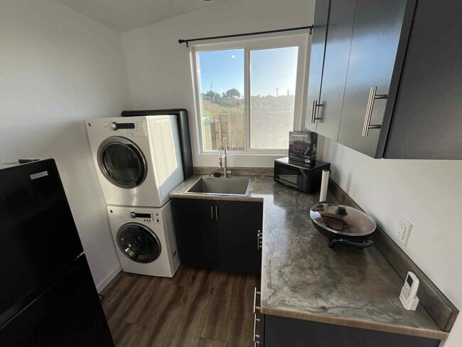 Photo - 268 Meadowbrook Dr Unidad ADU Studio