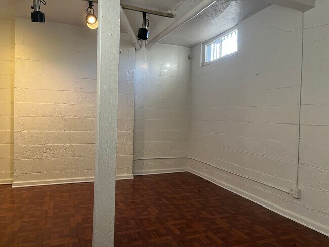 Photo - Large Affordable Basement Apartment Unit 1358-1B