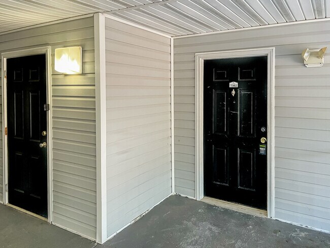 Photo - 7302 Fairington Village Dr