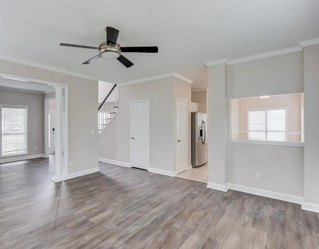 Photo - 3895 Kingsbrook Blvd