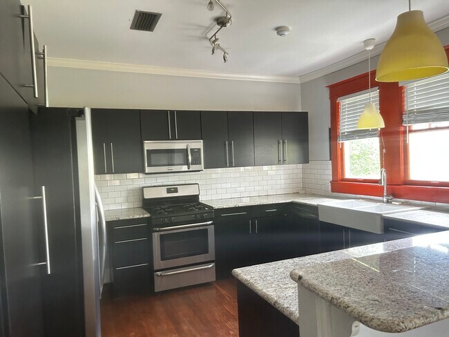 Photo - 2504 Kavanaugh Rd