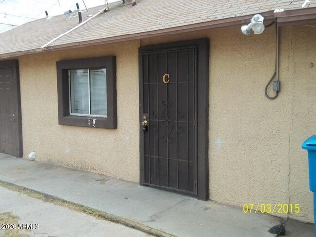 Photo - 1502 E Pierce St Unit 3