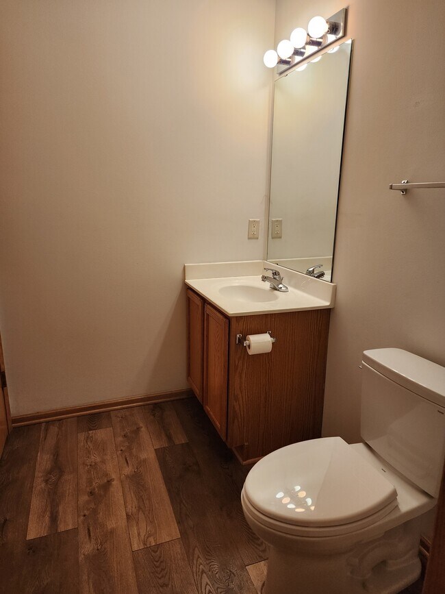 Photo - 1904 Hawthorne Point