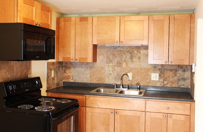 Photo - 365 St Paul St Unit APT 6