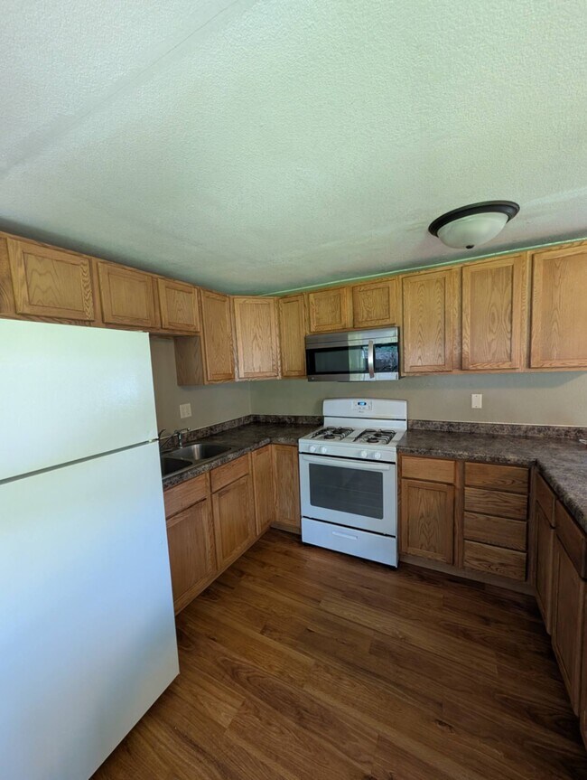 Photo - 105 Pier St