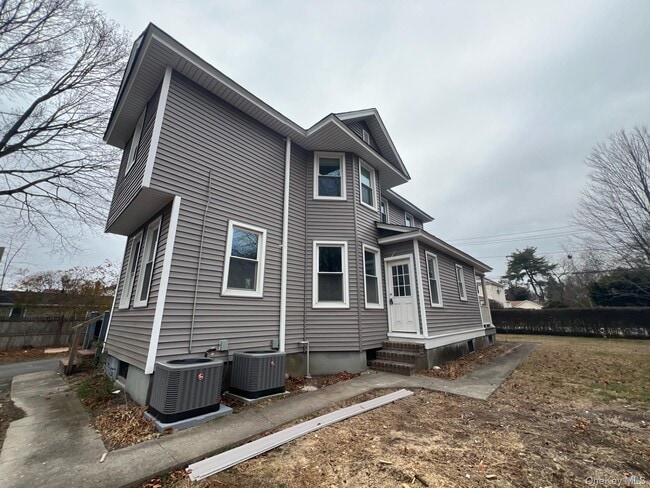 Building Photo - 24 W 18th St