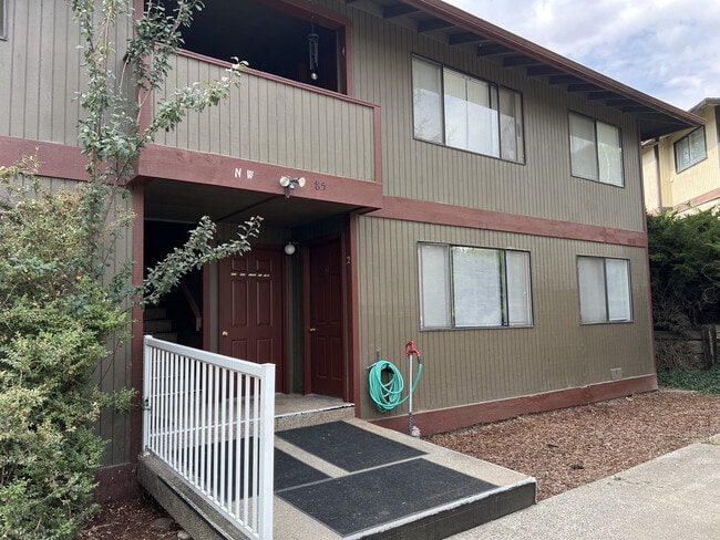 Building Photo - 85 NW Terre View Dr Unit #1  and  #4