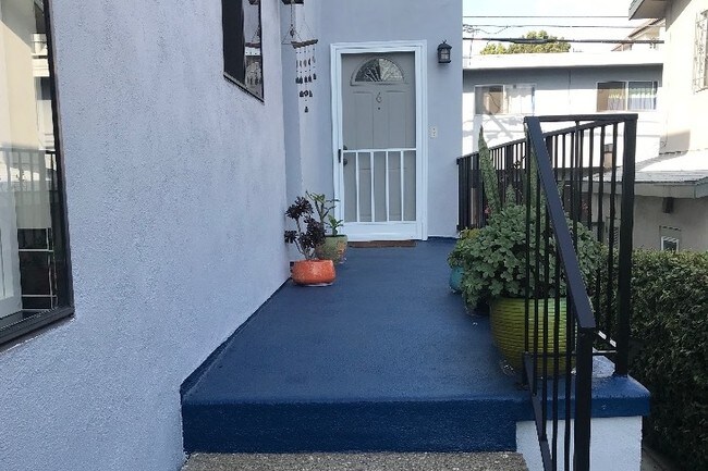 Photo - 12731 Pacific Ave Unidad 6