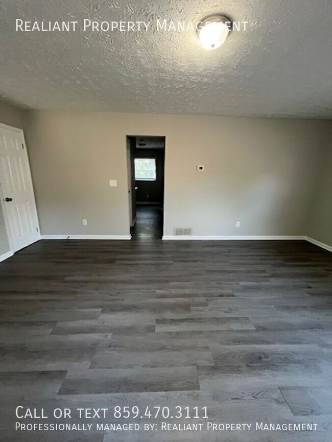 Photo - 1686 Hill View Pl