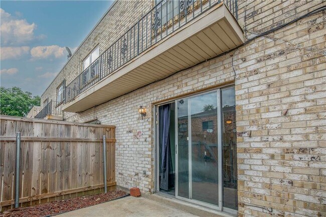 Photo - 2117 Giuffrias Ave