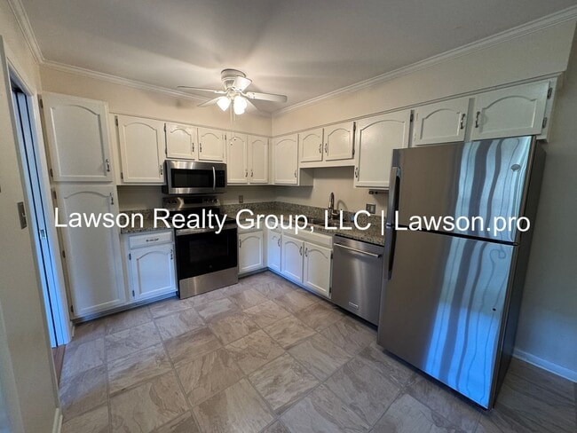 Photo - Two Bedroom Condo w/ Updated Kitchen in Hu...