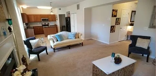 Photo - 788 Gloucester Ln