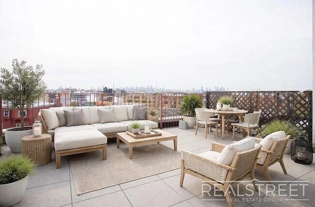 Photo - Noll Street Unit 2C