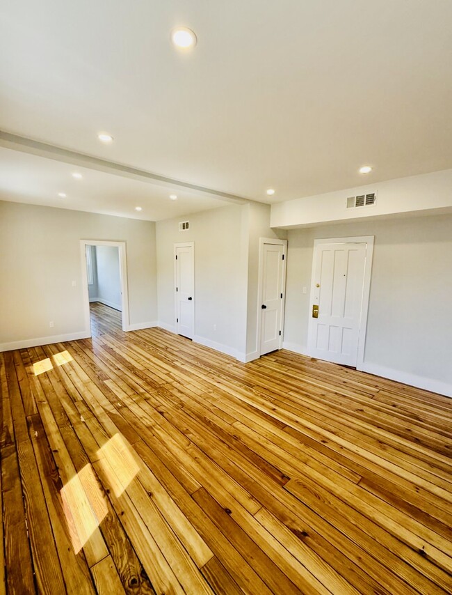 Photo - 44 Purchase St Apartments Unit 3