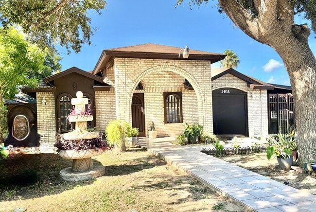 Building Photo - 3611 Cancun Loop