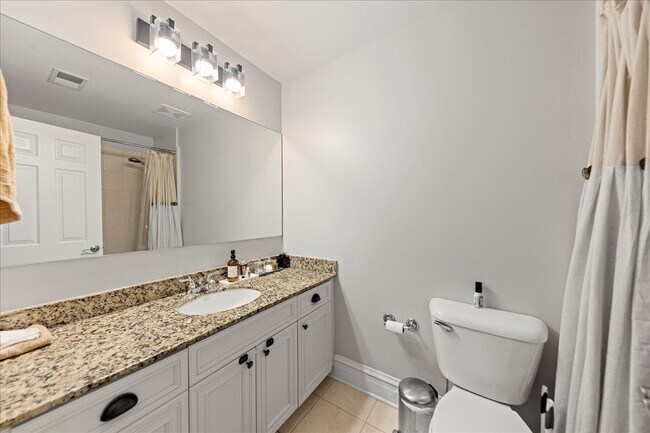 Photo - 4226 N Ashland Ave Unit 3A