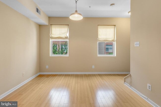 Photo - 909 N 19th St