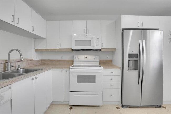 Photo - 315 NW 36th Ave