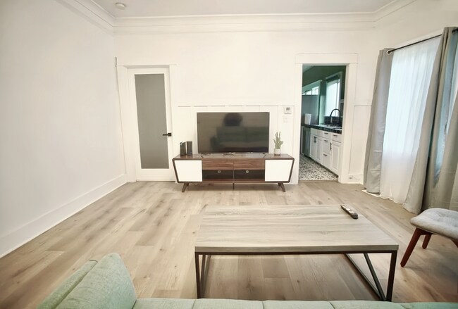 Photo - 3109 Raymond Ave