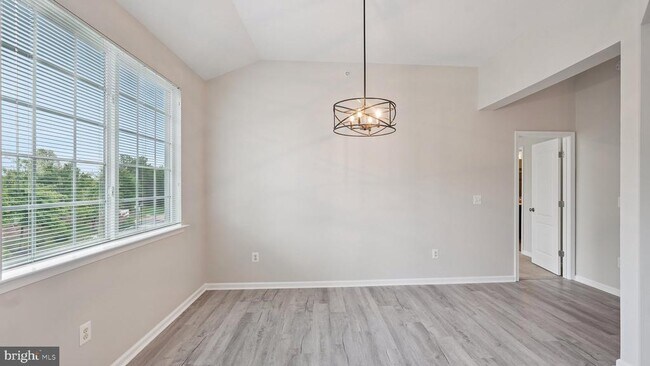 Photo - 160 Burley St Unit 201