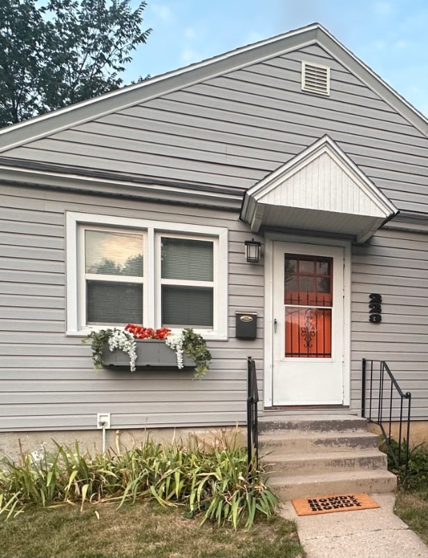 Photo - 223 S Thurmond St