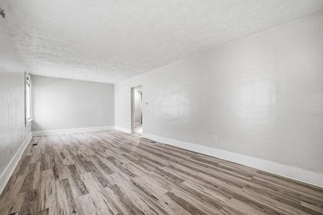 Photo - 1843 Ohio Ave