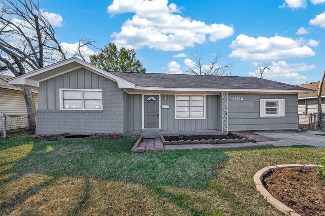 Photo - 3102 Hays St