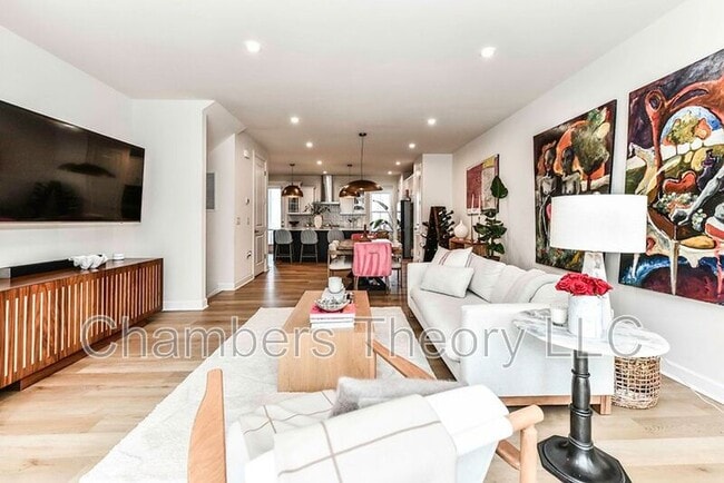 Photo - 3805 Rainier Dr